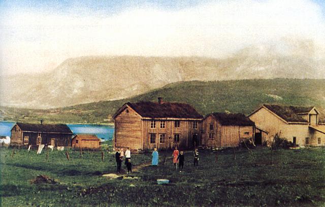 Jansgården og Asbjørngården på Marvoll