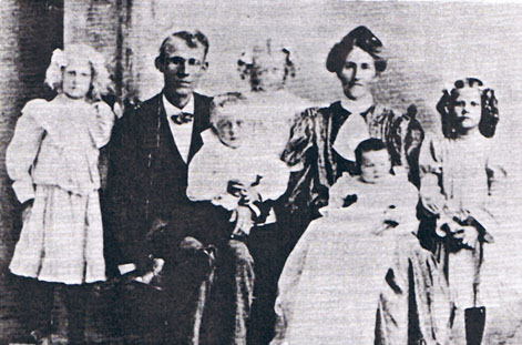 Jacob and Mary's Family 1906