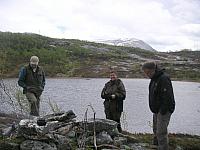 Kari og Olas bilde av Inge, Eva og Ola ved Ågvatnet